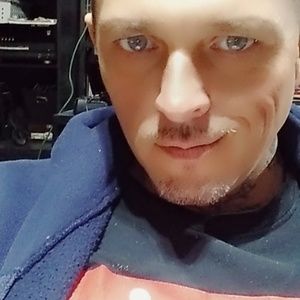 Meet your Posher, Clinton